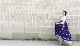 Kiều Ngân tung bộ ảnh mặc Hanbok mặc tin đồn sắp kết hôn với đại gia